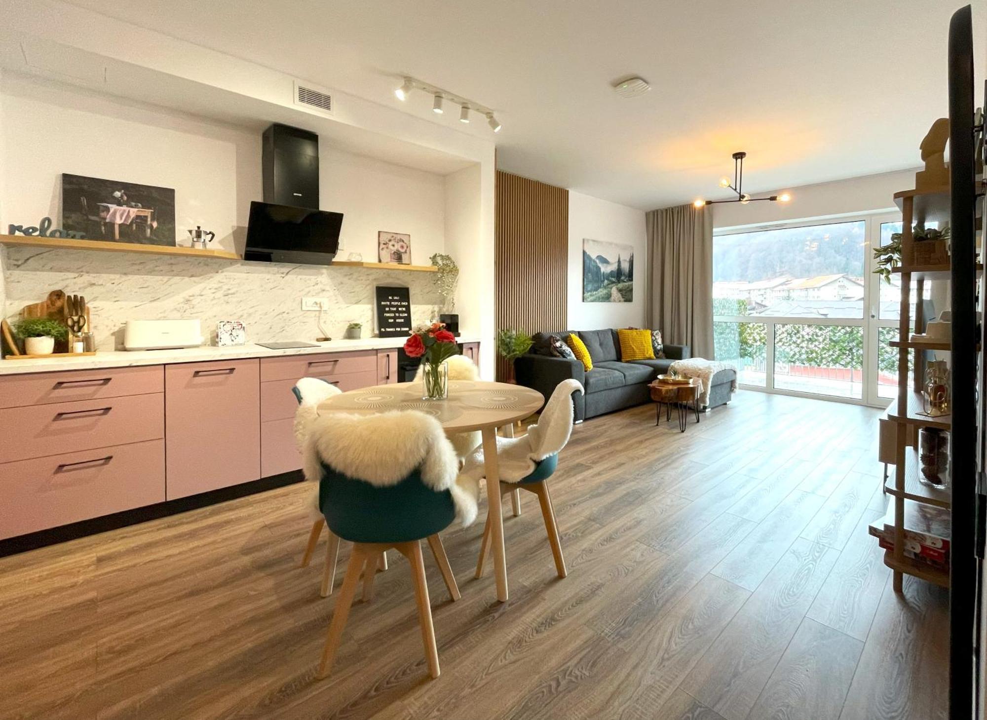 Rosewood Boutique Apartment Sinaia Extérieur photo