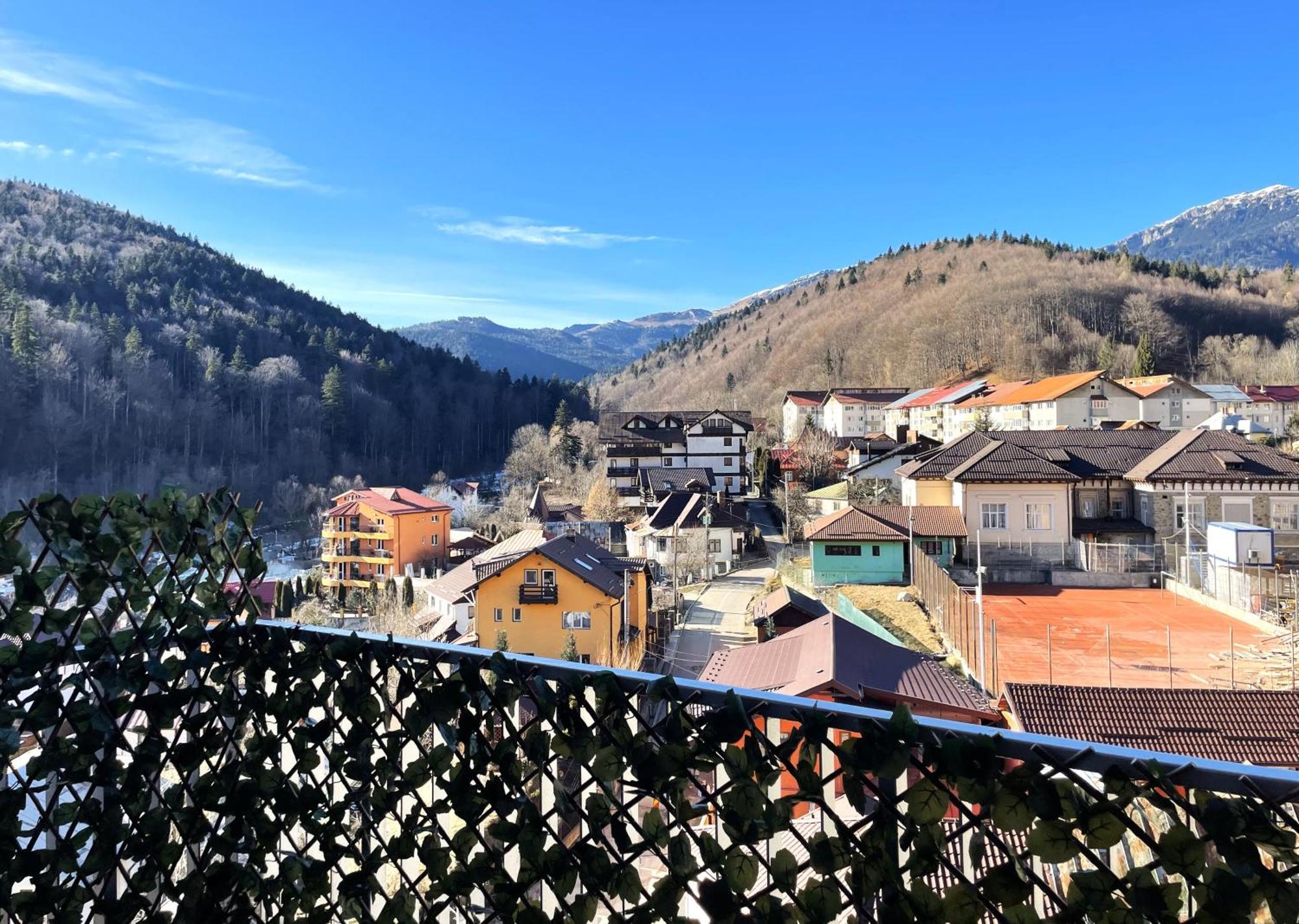 Rosewood Boutique Apartment Sinaia Extérieur photo
